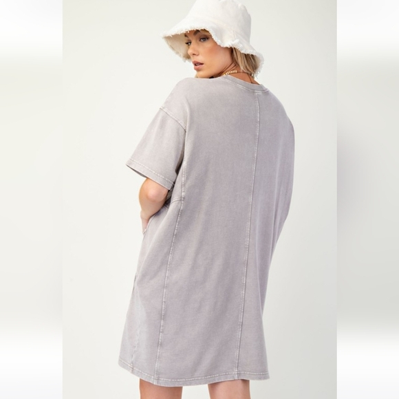 New Easel Daisy Flower Patch Mineral Washed T-Shirt Dress Ash Grey - Picture 3 of 4
